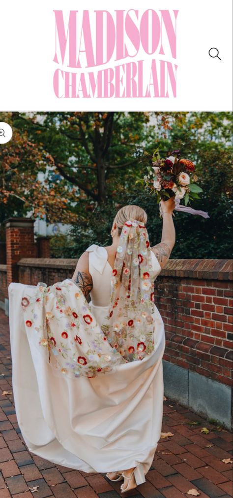 Emma Chamberlain And Jack Harlow, Met Gala 2024 Emma Chamberlain, Madison Chamberlain Bridal, Madison Chamberlain Veil, Emma Chamberlain Met Gala, Madison Chamberlain, Emma Chamberlain Film Photos, Bridal Vibes, Wedding Vibes