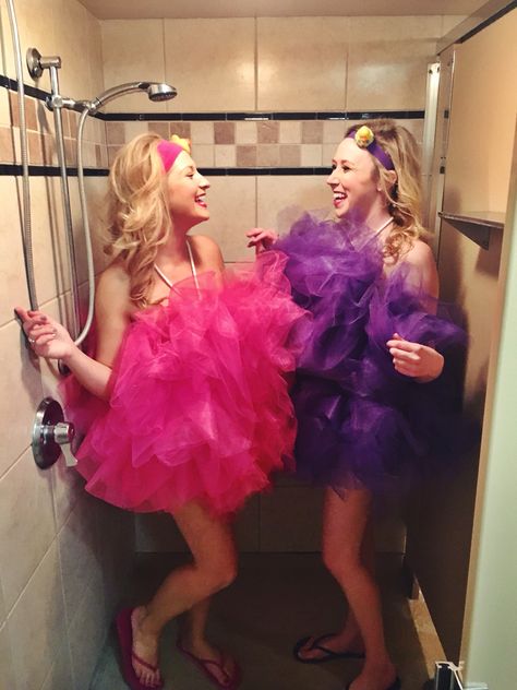 Loofa Halloween Costume, Loofah Costume, Halloween Duo, Halloween Duos, Horror Halloween Costumes, Carnival Ideas, Barbie Birthday Party, Horror Halloween, Halloween Inspo