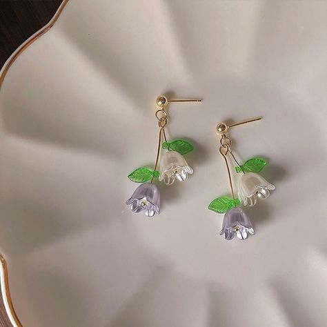 Lily of the Valley vibes 🌸✨ Cute and dainty, these are our favorite pieces! 💕 #coquette #cottagecore #softgirl #jewelry #jewellery #aesthetic #romantic #ootd #fashion #rings #lilyofthevalley #lily #floraljewelry Cottagecore Jewellery, Cottagecore Earrings, Spring Court, Lily Earrings, Eco Resin, Earring Posts, Floral Jewellery, Silver Earring, Diamond Crystal