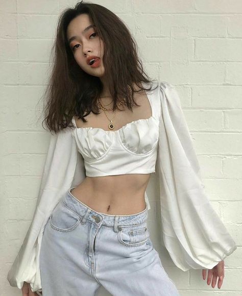 Minimalistic Trendy Aesthetic, Outfit Korean Style, Dress Sewing Tutorials, Diy Clothes Design, Trendy Aesthetic, Aesthetic Women, Crop Top Outfits, Fashion Dresses Casual, Fashion Hacks Clothes