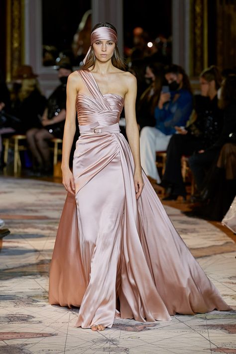 2022 Couture, Spring Couture, Zuhair Murad, Fashion Event, Gorgeous Gowns, Fashion Show Collection, Couture Collection, Beautiful Gowns, Couture Dresses