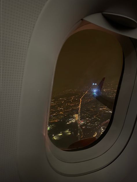 France Airport Aesthetic, Plane Rides Aesthetic, Plane Ride Aesthetic, Gap Year Aesthetic, Aesthetic Pics Ideas, Gap France, Airport Vibes, Airport Aesthetic, France Aesthetic