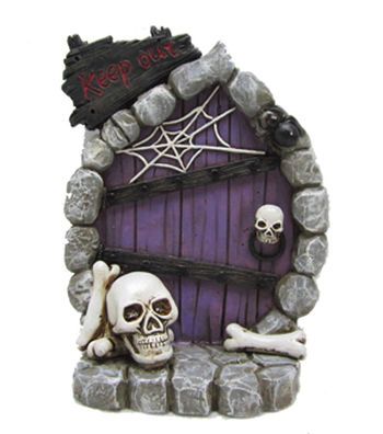 Diy Halloween Village, Lemax Halloween Village, Resin Door, Cadette Badges, Lemax Halloween, Halloween Fairy Garden, Halloween Village Display, Clay Halloween, Mysterious Creatures