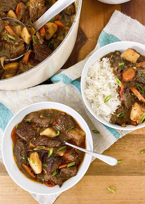 This hearty beef stew features Scotch bonnets, ginger, and allspice: classic Jamaican ingredients that make it spicy, rich, and bold. Serve with or without rice — you can’t go wrong Stew Beef Jamaican, Jamaican Beef Stew, Best Stew Recipe, Jamaican Recipe, Irish Beef Stew, Stew Beef, Slow Cooker Lamb, Easy Beef Stew, Hearty Beef Stew