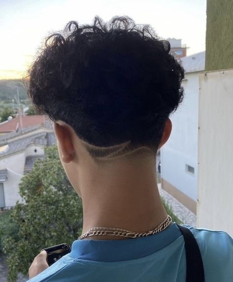 Curly Hair Taper Design, Taper Fade Design In The Back, Edgar Design Haircut, Taper Fade Designs Men, Taper Fade Haircut Design, Taper Fade With Design, Low Taper Curly Hair, Taper Design Haircut, Back Taper Design Haircut