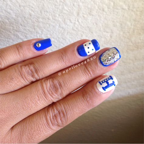 Honduras nails #nails #nail art #nailpolish #honduras #honduras nails #cute nails #nail art ideas Honduras Nails Designs, Honduras Nails, Honduran Flag, Nail Designs 2014, Uñas Ideas, Flag Nails, Honduras Flag, Organic Nails, Nail Art Pictures