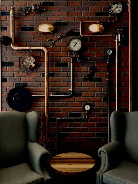 Steam Punk Office Ideas, Quirky Industrial Interior, Steampunk Bedroom Aesthetic, Steam Punk Basement, Steam Punk Room Aesthetic, Steam Punk Decorations, Steampunk Industrial Decor, Steampunk Cafe Coffee Shop, Steam Punk Wall Art