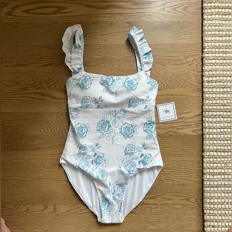 Cute Bathing Suits For Ages For 10-12, Swimsuits Outfits One Piece, Modest Swimming Suits, Cute Swim Suits, Swin Suits, Cute Tankinis, Preppy Swimsuit, Cute One Piece Bathing Suits, Cute Tankini