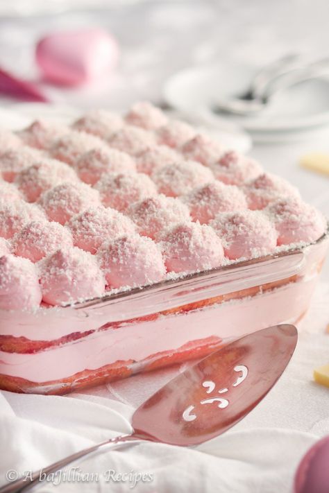 White Chocolate Raspberry Tiramisu - A baJillian Recipes Raspberry Mascarpone, Raspberry Tiramisu, Mascarpone Filling, Raspberry Desserts, Raspberry Recipes, Make Ahead Desserts, Tiramisu Recipe, White Chocolate Raspberry, Chocolate Raspberry