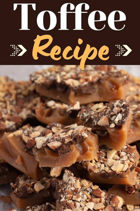 If you want to show your loved ones how special they are this holiday season, make them a big batch of this stunning homemade toffee with almonds recipe. Cinder Toffee Recipe Uk, Soft Toffee Recipe, Pecan Pie Cobbler Recipe, Homemade Toffee Recipe, Special Deserts, Candy Homemade, Soft Toffee, Pecan Pie Cobbler, Easy Pecan Pie