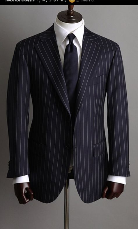 Jazzy Outfits, Bond Suits, Classic Gentleman, Expensive Suits, Older Mens Fashion, Stylish Mens Suits, Black Suit Men, African Wear Styles For Men, Classy Suits