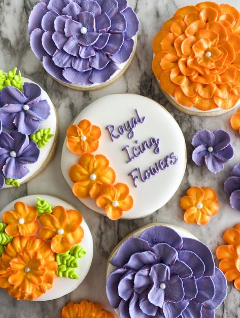 Create Stunning Petals With This Royal Icing Flower Tutorial! - Your Baking Bestie Royal Icing Recipe For Flowers, Stiff Icing Recipe, Stiff Royal Icing Recipe, Icing Flowers Tutorial, Royal Icing Flowers Tutorial, Sugar Cookie Decorating Icing, Icing Cookies Recipe, Royal Icing Techniques, Icing For Cookies