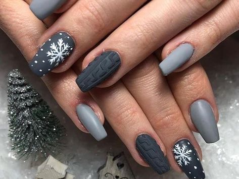 Grey Christmas Nails, Winter Nail Polish, Grey Nail Designs, Unghie Nail Art, January Nails, Winter Nails Acrylic, Christmas Gel Nails, Sweater Nails, Smink Inspiration