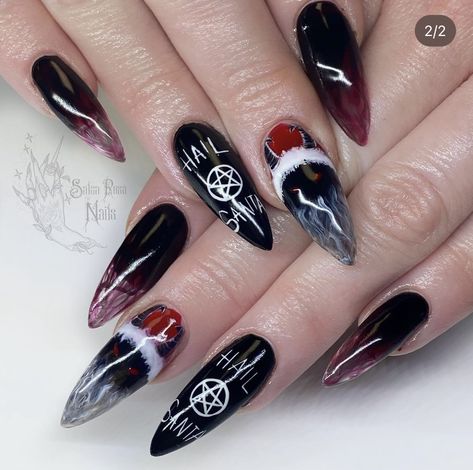 Goth Nails Christmas, Christmas Horror Nails, Anti Christmas Nails, Krampus Nail Art, Witchy Christmas Nails, Scary Christmas Nails, Horror Christmas Nails, Gothmas Nails, Grunge Christmas Nails