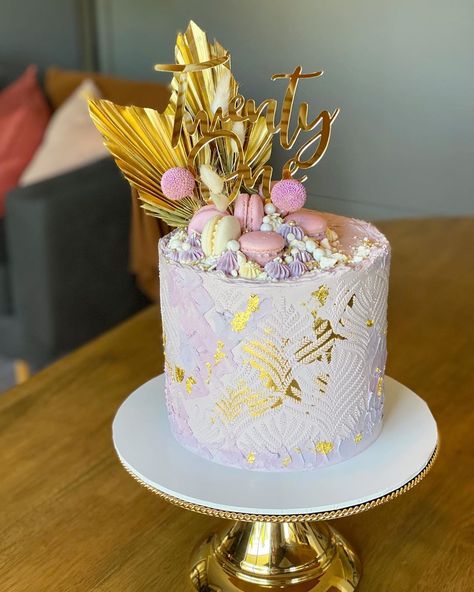 Purple And Gold Cakes Birthday For Women, Lavender And Gold Cake, Lavender And Gold Birthday Cake, Purple White And Gold Birthday Cake, Birthday Cake Purple And Gold, Gold Leaf Buttercream Cake, Lavender Green, Gold Cake, Caking It Up