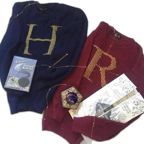 Harry Potter Knit, Personalised Jumpers, Harry Potter Sweater, You Are My Moon, Hogwarts Aesthetic, Harry Potter Outfits, Harry Potter Aesthetic, Harry Potter Series, James Potter