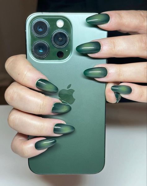 Simple Olive Green Nails, Green Medium Nails, Short Olive Green Nails Designs, Olive Green Nail Art, Nails Green Olive, Green Brown Nails, Moss Green Nails, Olive Green Nails Designs, Olive Green Nail Ideas