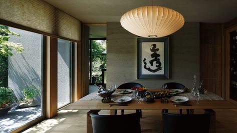 Here's how Australians are taking interior design cues from Japan. Japan Home Design, Japanese Home Interior, Japan Interior Design, Japanese Interior Design Modern, Books Japanese, Modern Japanese Interior, Japan Interior, Architect Magazine, Japanese Home Decor