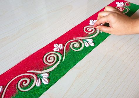 Border Rangoli Designs Diwali, Rangoli Designs Border, Simple Border Rangoli, Clocks Diy Crafts, Sanskar Bharti Rangoli Designs, Border Rangoli Designs, Diwali Rangoli Designs, Rangoli Designs Easy, Rangoli Diwali