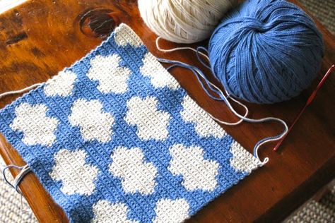 Balls Of Yarn, Washcloth Pattern, Crochet Washcloth, Crochet Bebe, Manta Crochet, Haken Baby, Crochet Afghans, Crochet Tapestry, Crochet Diy