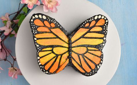 Buttercream Butterfly, Birthday Butterfly Cake, Cake Fancy, Birthday Butterfly, Butterfly Birthday Cakes, Black Food Coloring, Butterfly Cookies, Butterfly Tutorial, Cake Templates