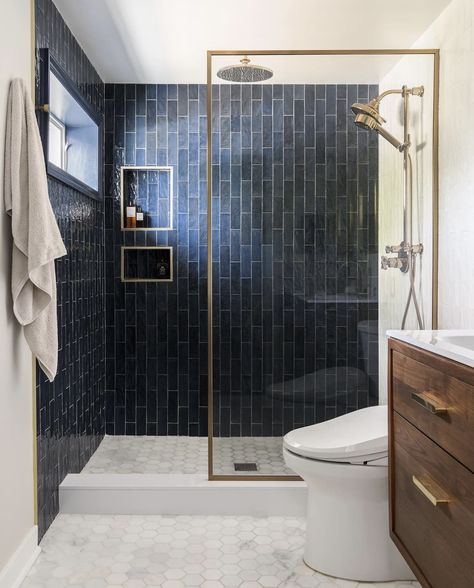 Bathrooms Inspiration Modern, Creative Bathroom Storage, Creative Bathroom Storage Ideas, Blue Bathroom Ideas, Dark Blue Bathrooms, Bathroom 2024, Bathrooms Inspiration, Bathroom Storage Ideas, Space Bathroom