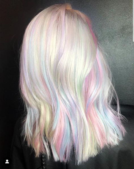 Pastel Streaks In Blonde Hair, Blonde Hair Pastel Highlights, Blonde And Pastel Hair, Pastel Hair Aesthetic, Pastel Hair Colors With Blonde, Blonde Rainbow Hair, Playful Hairstyles, Iridescent Hair, Pastel Rainbow Hair