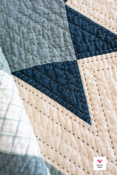 Hand quilted Fableism Expanding Stars Quilt - Quilty Love Hand Stitching Quilt Top, Top Stitching Ideas For Quilts, Quilting Motifs For Squares, Hand Quilting Designs Patterns, King Sized Quilt Patterns, Modern Quilt Designs Inspiration, Quilt Top Stitching Patterns, Bed Quilting Design, Modern Quilt Ideas