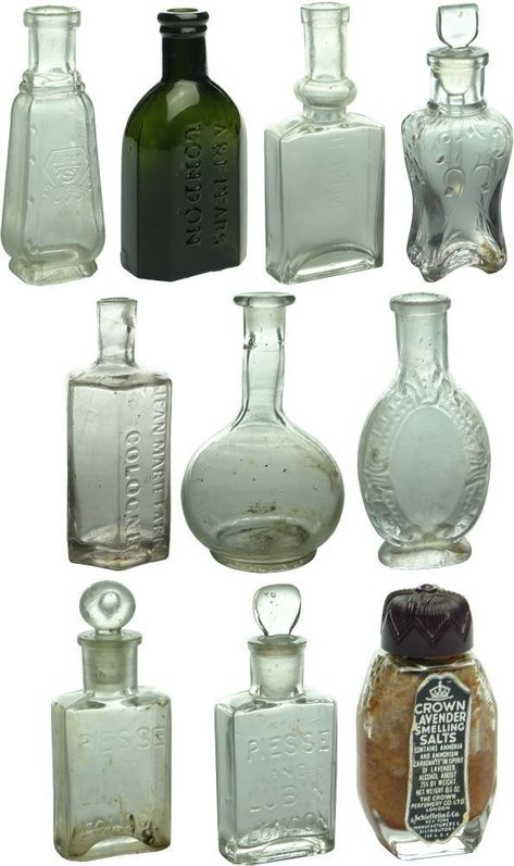 Antique Apothecary Bottles, Pretty Glass Bottles, Old Antique Things, Antique Things To Collect, Glass Bottle Collection, Old Bottles Antique, Cute Glass Bottles, Cool Perfume Bottles, Vintage Perfume Bottles Aesthetic