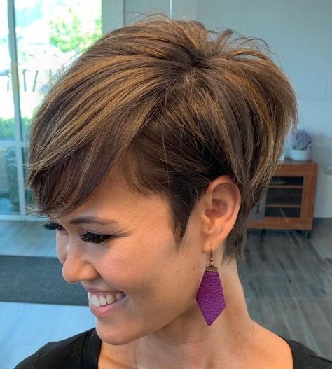 Low-Maintenance Undercut Pixie 2021 Edgy Pixie Hairstyles, Shaved Pixie, Pixie Undercut, Longer Pixie Haircut, Pixie Bob Haircut, Pixie Cut With Bangs, Short Brown Hair, Pixie Hair, Blonde Pixie Cuts