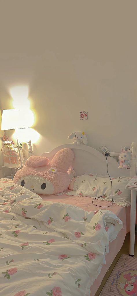 Pink Bedrooms Ideas, Aesthetic Pink Bedroom, Bedroom Aesthetic Pink, Pink Bedroom Aesthetic, Bedroom Ideas Pink, Pink Bedroom Decor Ideas, Sanrio Room, Home Decor Themes, Pink Bedroom Ideas