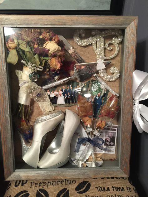 My wedding shadow box ... Turned out perfectly! More Wedding Shadow Box Ideas, Wedding Souvenirs Diy, Shadow Box Ideas, Wedding Shadow Box, Rainbow Diy, Diy Shadow Box, Wedding Tags, Wedding Souvenirs, Wedding Forward