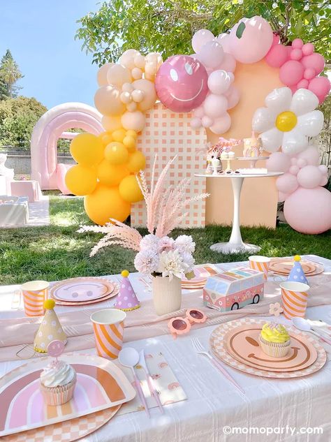 Hippie Birthday Party, First Birthday Party Ideas, Baby First Birthday Themes, Groovy One, Hippie Birthday, Daisy Party, Hippie Party, Small Party, 2nd Birthday Party Themes