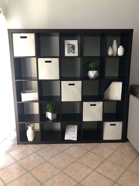 Cube Ikea, Kallax Bookshelf, Ikea Cube Shelves, Diy Storage Desk, Ikea Kallax Bookshelf, Ikea Cubes, Ikea Kallax Unit, Ikea Kallax Hack, Kallax Shelf