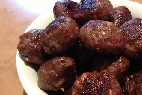 Gehakt Ballen (Dutch Meatballs) Recipe | Allrecipes Dutch Meatballs, Dutch Food Recipes, Dutch Butter Cake, Bread Crumb Chicken, Foreign Recipes, Dutch Cuisine, Meatballs And Gravy, Korean Side Dishes, Hot Bread