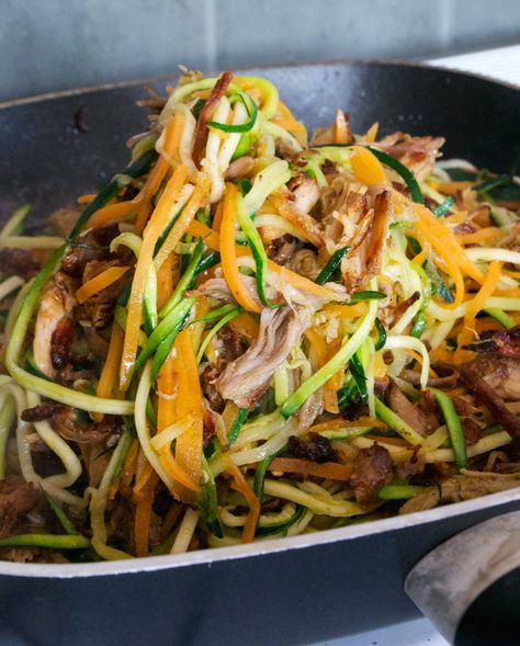 pulled pork zoodles1 Autumn Cooking, Nutrition Challenge, Aip Meals, Autoimmune Recipes, Pork Entrees, Paleo Pork, Autoimmune Paleo Recipes, Zucchini Noodle, Zucchini Noodle Recipes