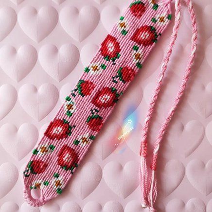 Strawberry Bracelet Pattern, Cute Alpha Bracelet Pattern, Flower Friendship Bracelet, Cute Alpha Bracelets, Alpha Pattern Bracelet, Alpha Bracelets, Strawberry Alpha Pattern, Strawberry Cow Alpha Pattern, Alpha Patterns Bracelet