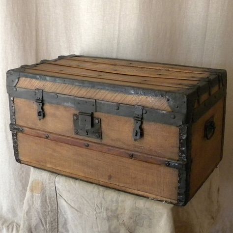 Vintage Wooden Chest.  Would love to have an old wooden chest in the house. Chest Ideas, Wooden Trunk, Wooden Trunks, Old Trunks, Trunks And Chests, Antique Trunk, Old Chest, French Country Decor, Vintage Trunks