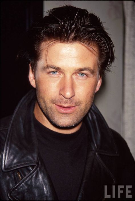 Alex Baldwin, Stephen Baldwin, Male Actors, Retro Hairstyles, Famous Celebrities, Messy Hairstyles, Brad Pitt, Hollywood Stars, Celebrities Male