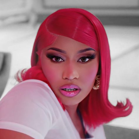 Nicki Photoshoot, Nicki Minaj Barbie, Hot Pink Hair, Nicki Minaj Photos, Nicki Minaj Pictures, Mtv Music, Goal Quotes, Poster Pictures, Nicki Minaj