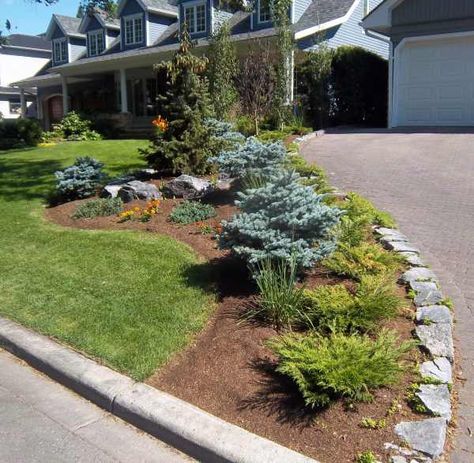 landscaping ideas with rocks corner fence | Stone border along driveway surrounding flower bed. Rock Flower Beds, Diy Driveway, Mulch Landscaping, Driveway Landscaping, Yard Landscape, Front Landscaping, Front Yard Garden, Diy Landscaping, Olive Garden