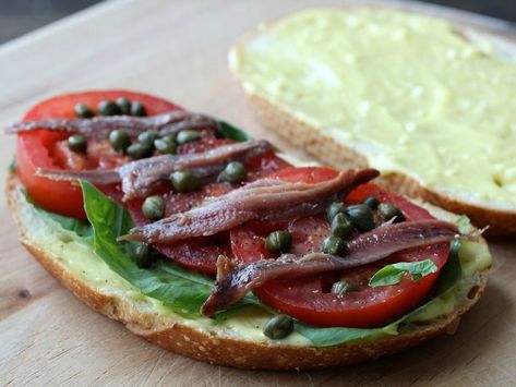 Summer Tomato Recipe, Rustic Italian Bread, Tomato Sandwiches, Anchovy Recipes, Aioli Recipe, Tomato Sandwich, Summer Tomato, Burgers Sandwiches, Serious Eats