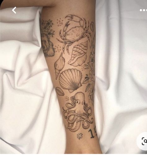 Sea Tattoo Sleeve, Coral Tattoo, Mermaid Sleeve Tattoos, Ocean Sleeve Tattoos, Hair Henna, Tattoo Artist Tattoo, Seashell Tattoos, Shell Tattoos, Henna Powder