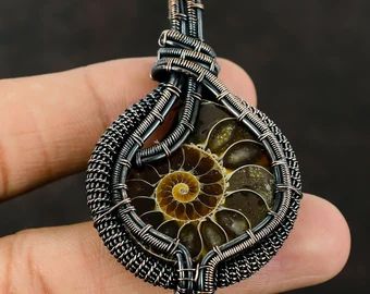 Wire wrapped swarovski crystal pendant - Etsy Wire Weaving Techniques, Ammonite Jewelry, Moon Necklace Silver, Copper Gifts, Bijoux Fil Aluminium, Unique Pendant Necklace, Fossil Jewelry, Ammonite Fossil, Electroformed Jewelry