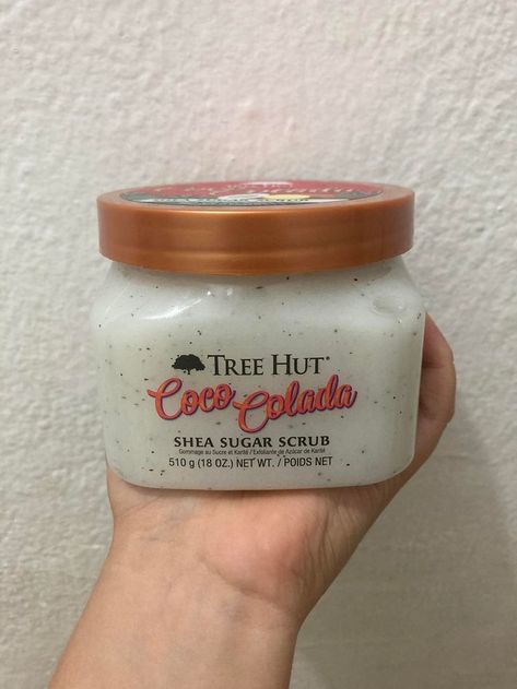 Tree Hut Body Scrub Coconut, Auger Scrub, Tree Hut Body Scrub Aesthetic, Treehut Body Scrub, Body Scrub Aesthetic, Coconut Face Scrub, Tree Hut Coco Colada, Scrub Aesthetic, Shower Scrubs