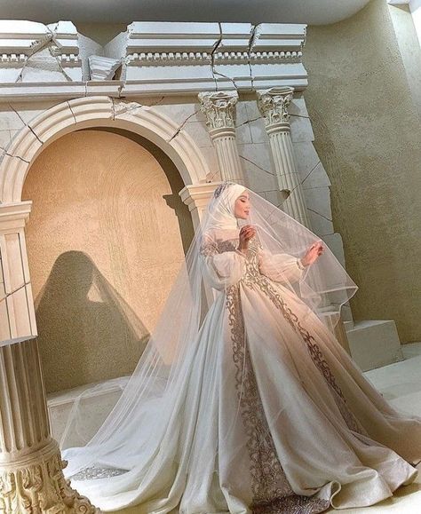 Resepsi Dress Hijab, Arabic Wedding Dress Muslim, Wedding Outfits With Hijab, Wedding Dresses Arab, Outfits With Hijab, Hijabi Wedding Dress, Muslim Wedding Dress Hijab Bride, Islamic Wedding Dress, Wedding Dress Hijab