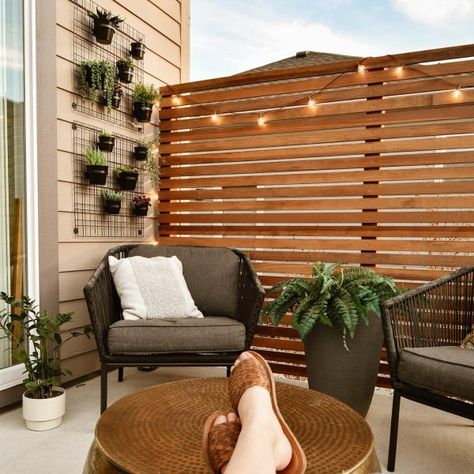 Wall Grid, Rustic Home Decor Ideas, Privacy Wall, Indoor Plant Wall, Wood Slat Wall, Privacy Walls, Patio Wall, Studio Apartment Ideas, Modular Walls