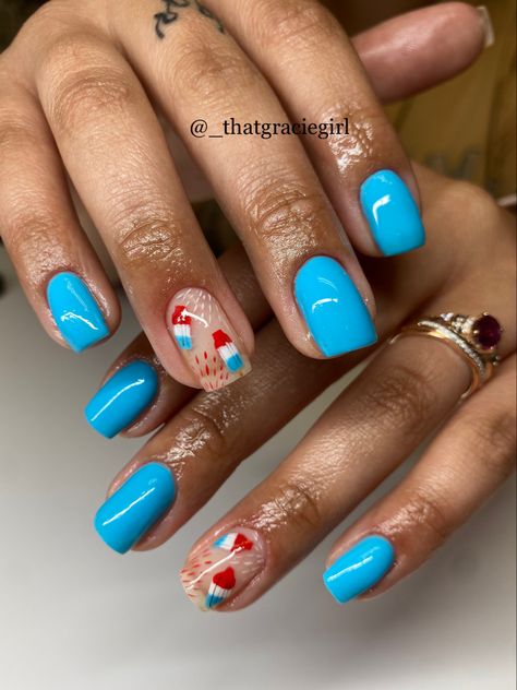 Cute Short 4th Of July Nails, Beach 4th Of July Nails, Summer Nails Fourth Of July, 4th Of July Summer Nails, Summer Lake Nails, Retro 4th Of July Nails, Neutral Patriotic Nails, 4th Of July Beach Nails, Cute July Nails