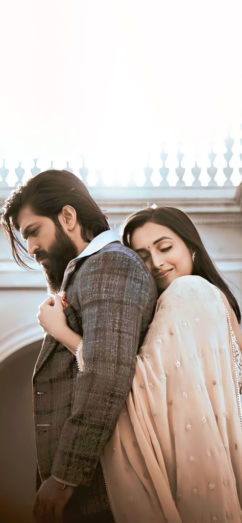 South Movie Couple, Couple Pic Hd, Kgf 2, Kgf Photos Hd, South Movie, Hd Photos Free Download, Couple Pic, Romantic Photoshoot, Most Handsome Actors