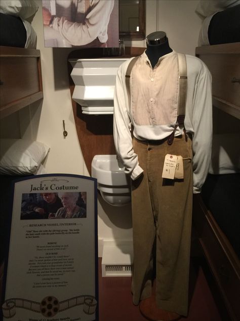 Actual costume from the Titanic movie that Leonardo DiCaprio wore as Jack Dawson. Titanic Museum, Gatlinburg TN Jack Titanic Outfit, Jack Dawson Costume, Jack Dawson Outfit, Jack Dawson Titanic, The Titanic Movie, Jack Titanic, Leonardo And Kate, Titanic Costume, David Morse